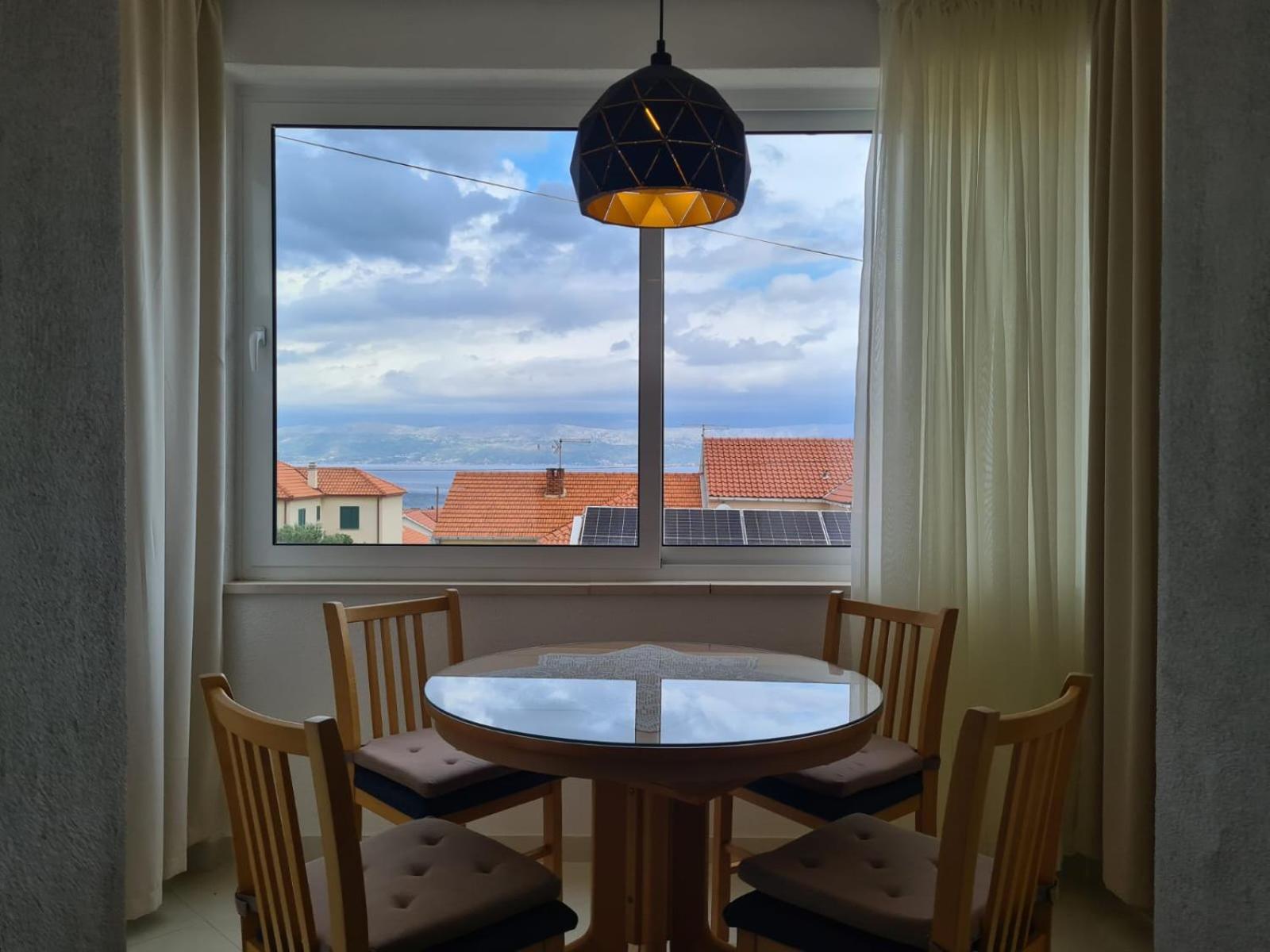 Apartments Jelena Supetar - Four Apartments - A Small House With A Private Yard - Two-Room Apartment With A Sea View - Studio Apartment - Two-Room Apartment With Garden View- Free Parking المظهر الخارجي الصورة